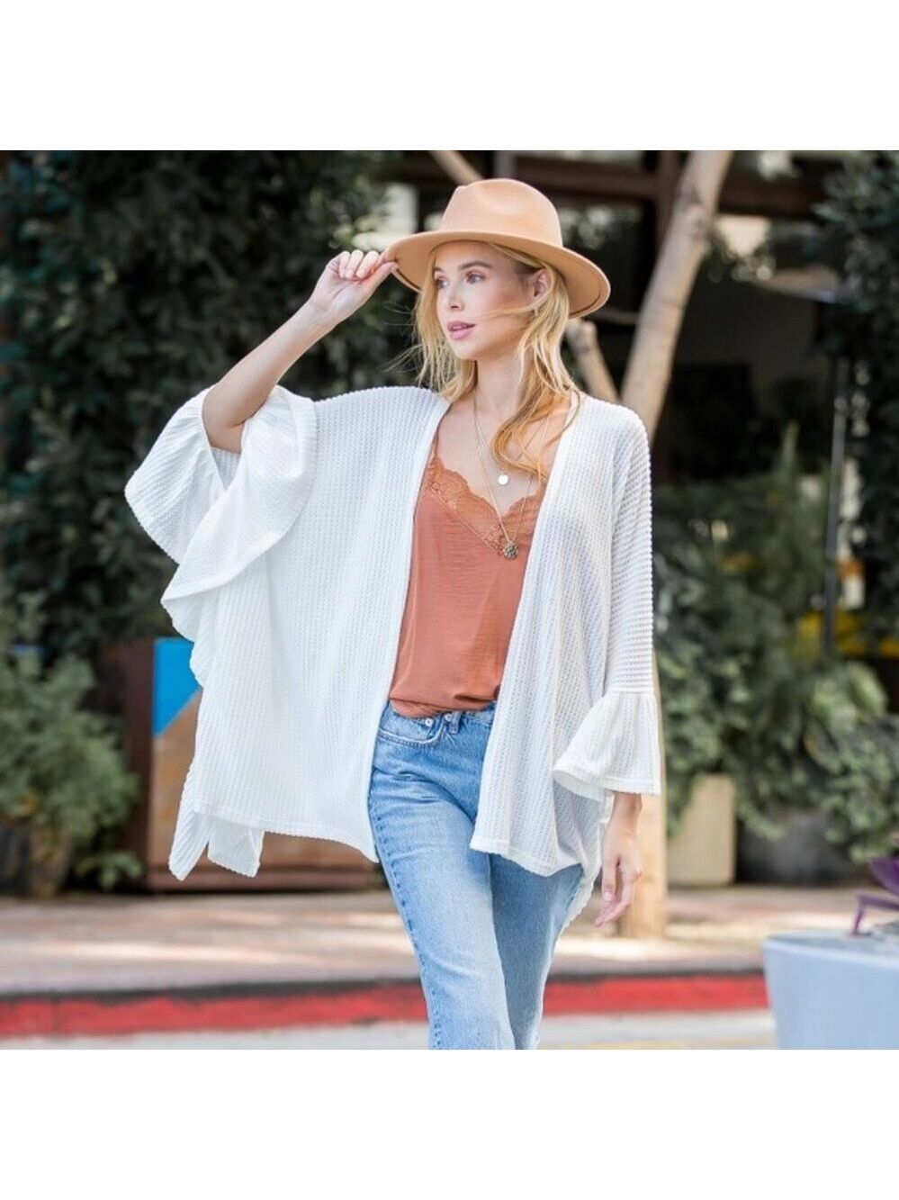 FINAL PIECES!!! ($16) Ruffle Hem Cardigan - Picture 3 of 8